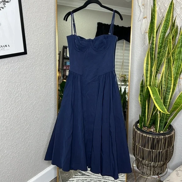 HOUSE OF CB 'Samaria' French Navy Corset Sundress NWOT - Picture 8 of 10